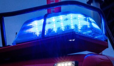 Notfälle: Kellerbrand in Essen: Feuerwehr rettet Menschen aus Wohnhaus