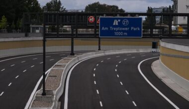 Autobahn in Berlin: Kleinere Proteste gegen Eröffnung des neuen Autobahnstücks
