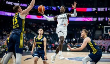 Dennis Schröder bei der Basketball-EM ims Spiel gegen Schweden