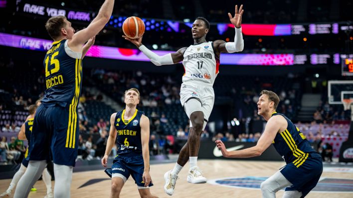 Dennis Schröder bei der Basketball-EM ims Spiel gegen Schweden