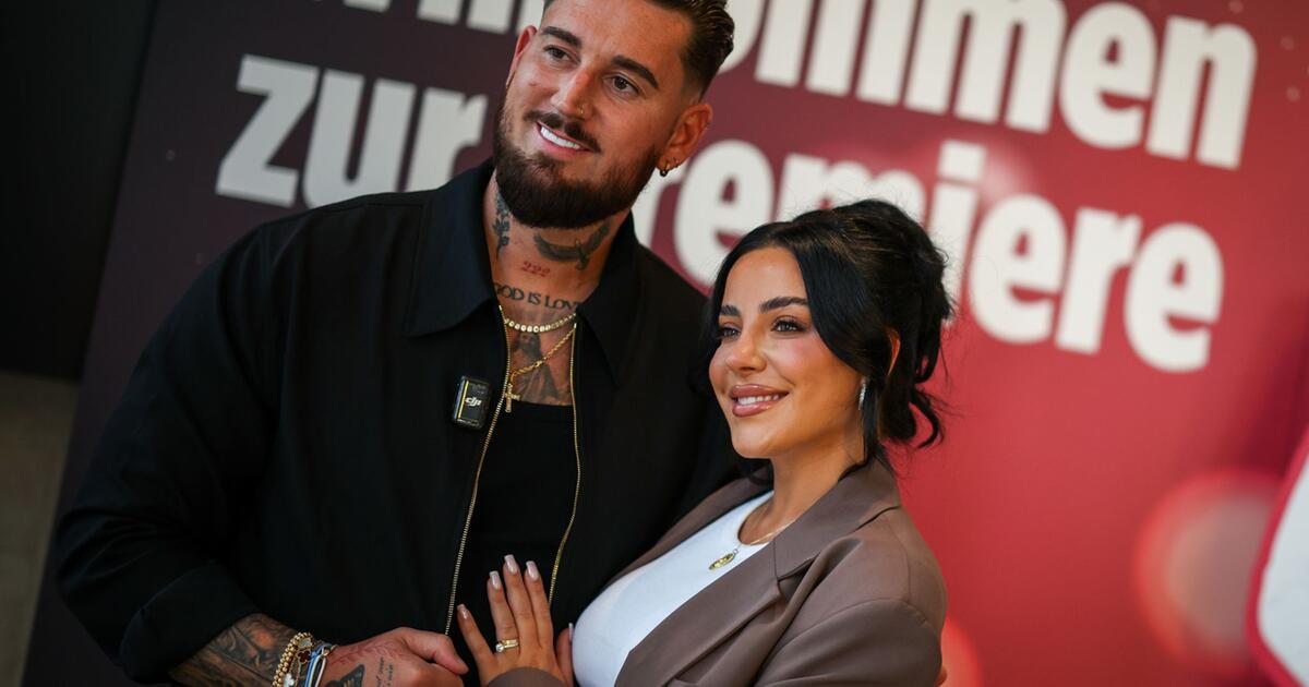 Mike und Leyla Heiter sagen "Ja" an der Amalfiküste