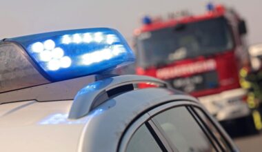 Unfälle: Auto erfasst Familie auf Parkdeck in Essen - fünf Verletzte