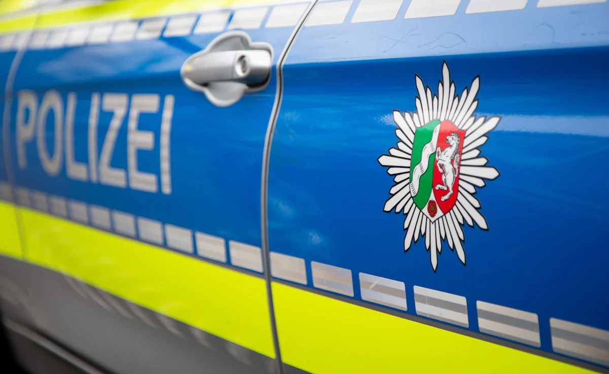 Körperliche Übergriffe - Vier Leichtverletzte nach Auseinandersetzung in Essener Bus - Panorama