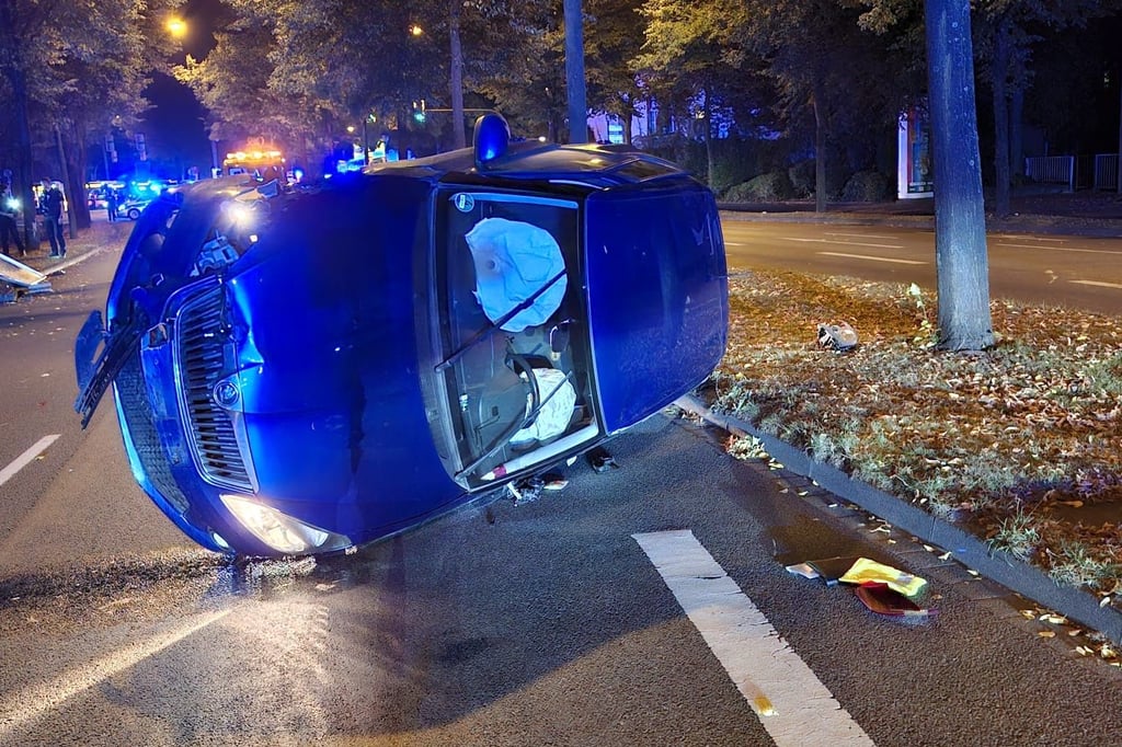Autofahrer flüchtet nach Unfall in Bielefeld