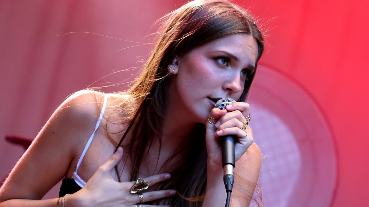 Karlsruher Musik-Talent Jolina Louise startet durch: Alvaro Soler als Sprungbrett!