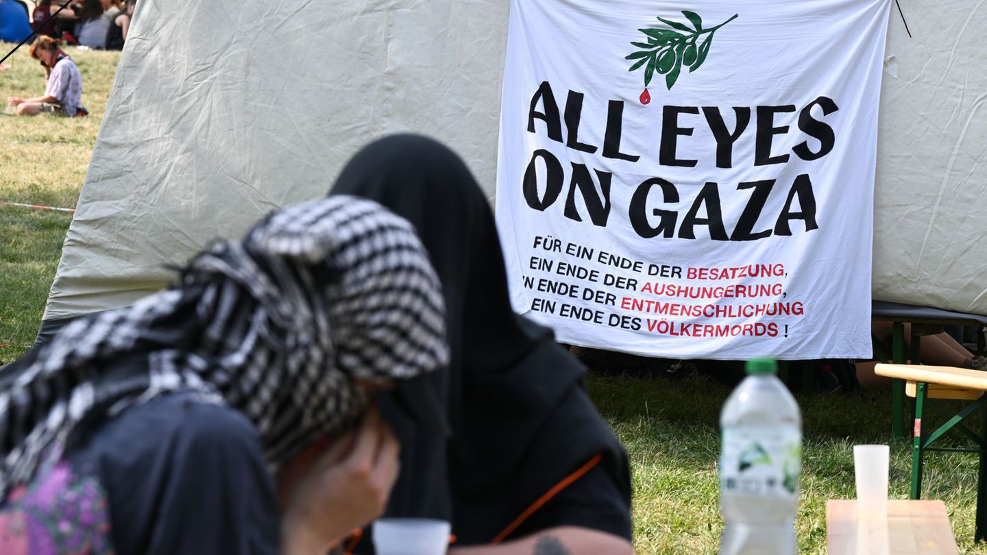 Bei dem Treffen wird auch der Gaza-Krieg thematisiert. Foto: Arne Dedert/dpa