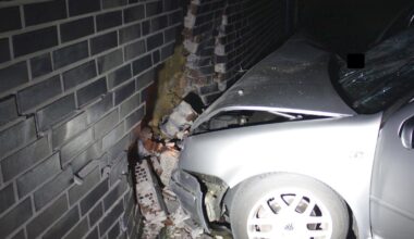 Horrornacht für Fahranfänger aus Bad Essen endet vor Hauswand
