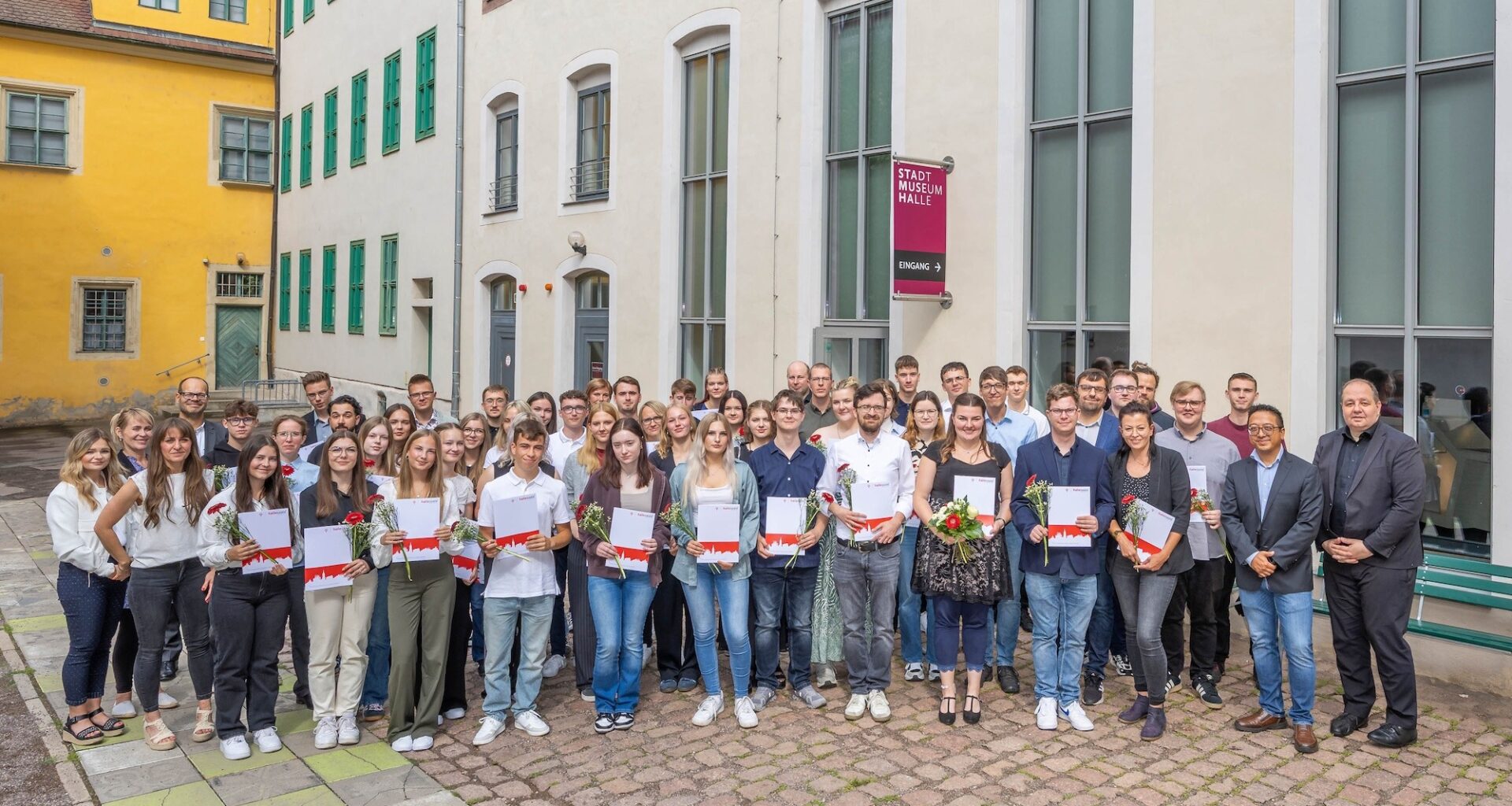 39 neue Auszubildende und Studenten sowie 19 neue Mitarbeiter in der Stadtverwaltung
