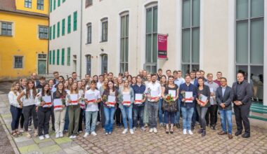 39 neue Auszubildende und Studenten sowie 19 neue Mitarbeiter in der Stadtverwaltung