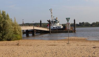 Dramatischer Einsatz in Hamburg: Schwimmerin von Elbe-Strömung mitgerissen