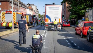 Mann wird in Gelsenkirchen von Lkw erfasst - er ist sofort tot