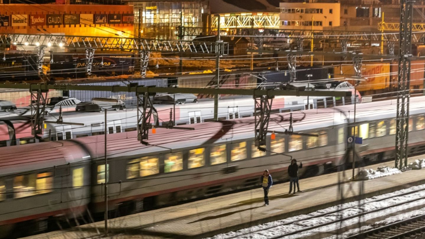 Nachtzug der ÖBB in Gries am Brenner