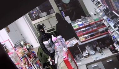 Wuppertal: Kioskbesitzer schließt Bewaffnete ein - Panorama