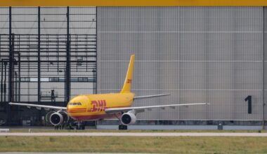 Paket-Hammer: DHL stoppt Paket-Sendungen in die USA | Politik