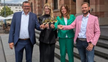 Die 48. Rheingauer Weinwoche findet von Freitag, 8. August, bis Sonntag, 17. August statt. Foto: Stadt Wiesbaden