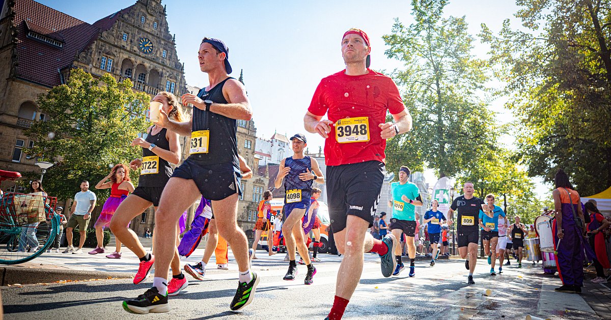 Skates angezogen und Schuhe geschnürt: Der 20. Bielefelder „Run&Roll Day“ steht am Start