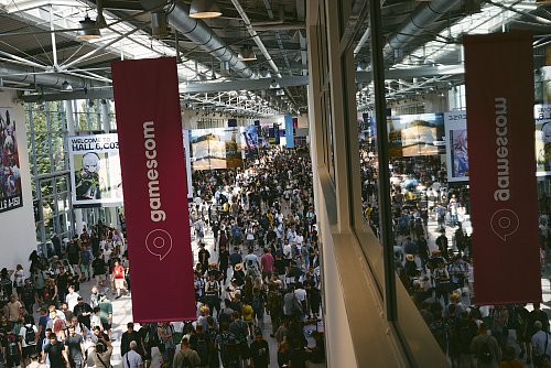 Tausende strömen zur Gamescom: Köln wird für ein paar Tage zum Zentrum der Gaming-Welt. - © Koelnmesse GmbH/Marvin Ruppert