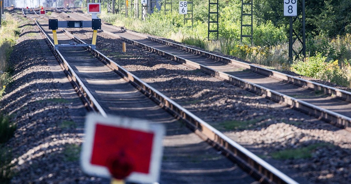 Notarzteinsatz: Bahnstrecke zwischen Bielefeld und Herford gesperrt