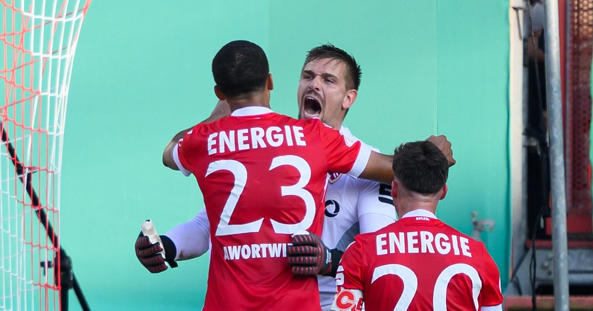 Dank Ersatzkeeper: Cottbus wirft Hannover aus dem Pokal