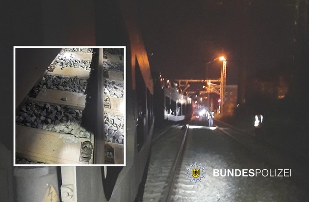 Bundespolizeidirektion München: Autoreisezug entgleist 150 Reisende blieben unverletzt