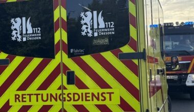 FW Dresden: Schwerer Verkehrsunfall mit zwei Verletzten