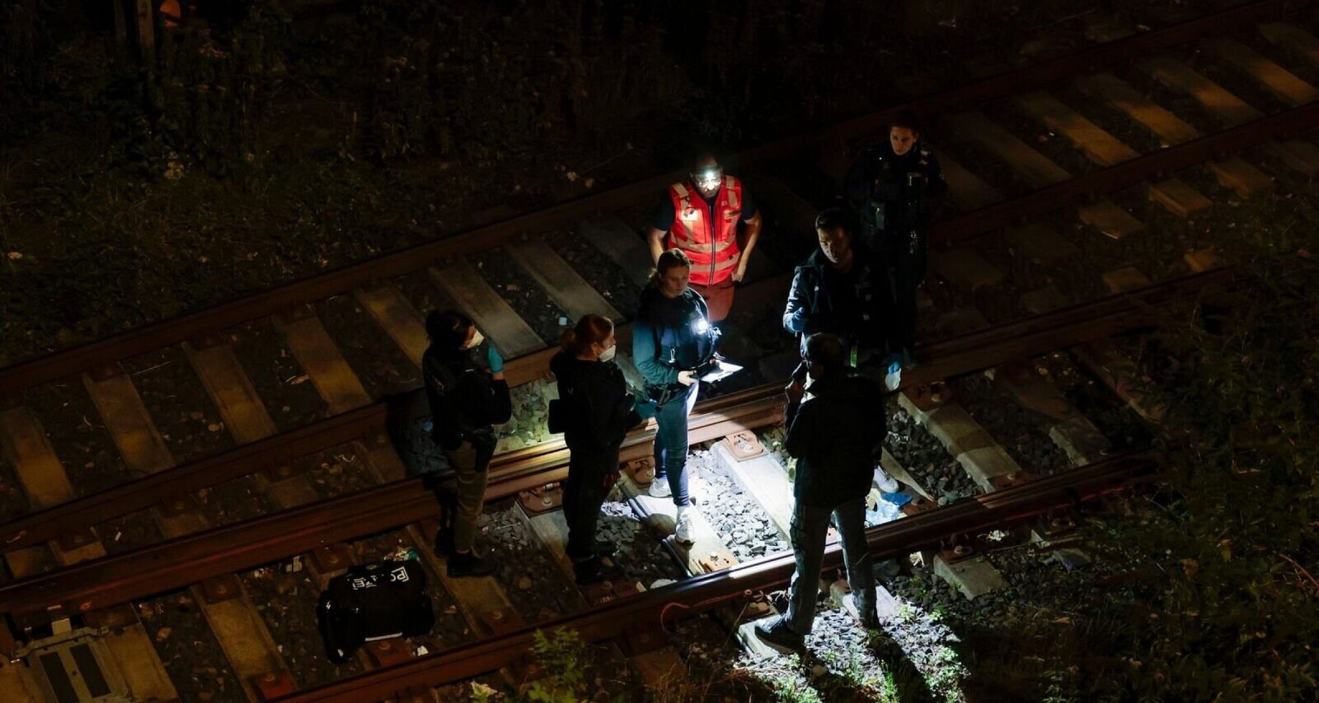 Brand im Gleisbereich bei Wuppertal - Staatsschutz vor Ort | Haller Kreisblatt