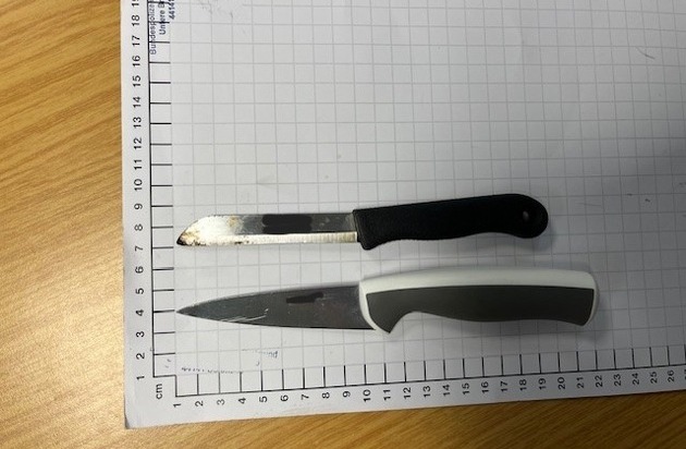 BPOL NRW: Hauptbahnhöfe Hagen und Essen: Bundespolizei stellt mehrere Messer und ...