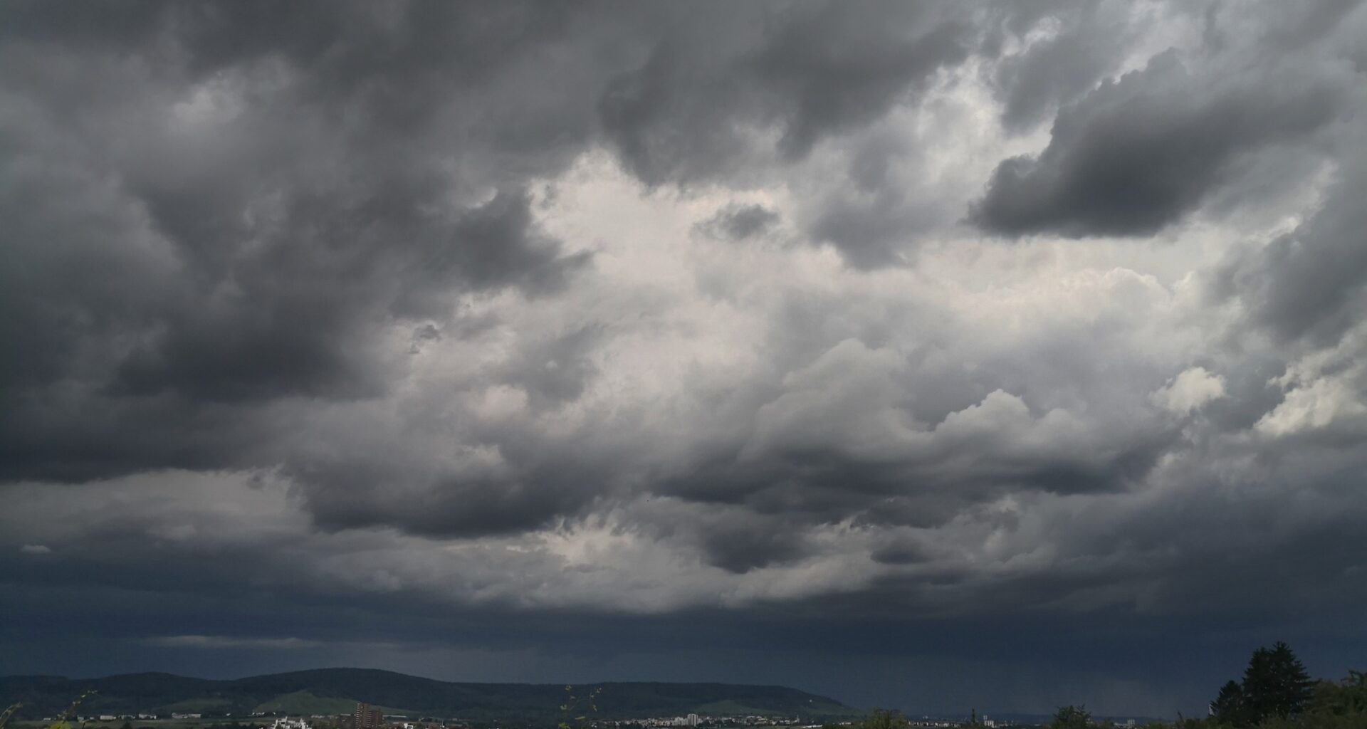 DWD warnt vor starkem Gewitter in Stuttgart am Mittwochnachmittag (20.08.) - Nachrichten aus Stuttgart