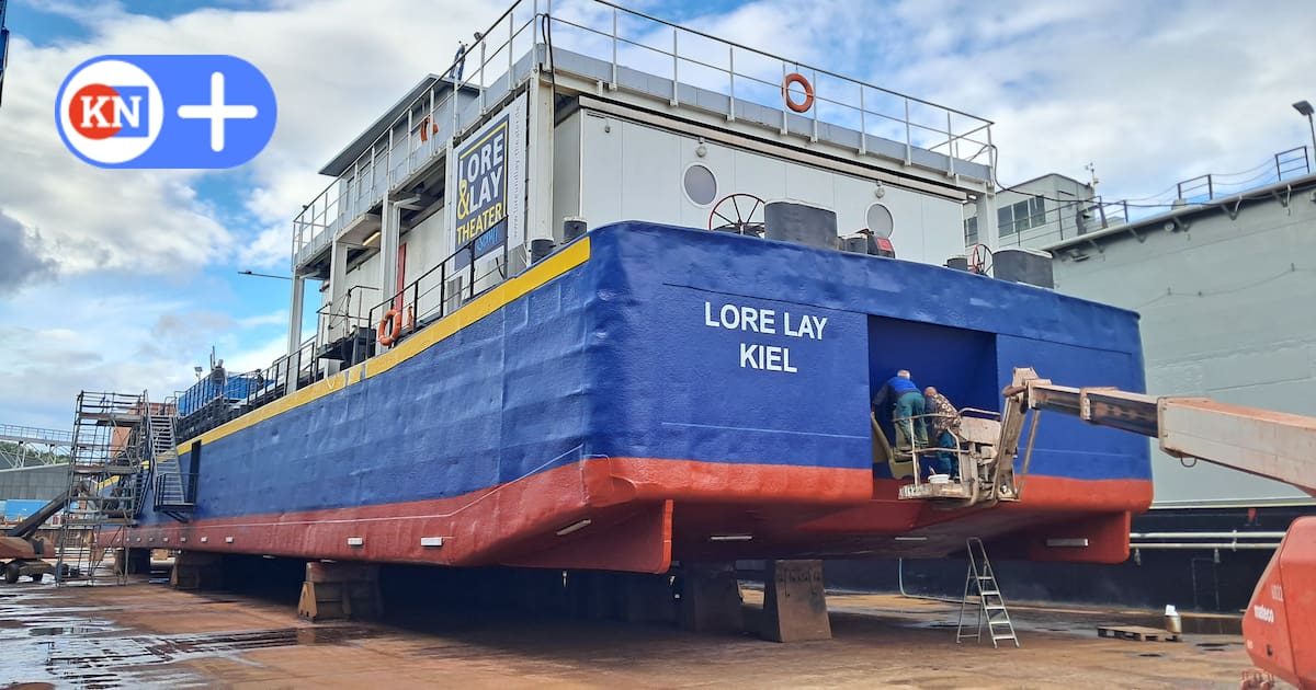 Theaterfrachter "Lore Lay" mit neuem Anstrich in Kiel zurück in der Hörn