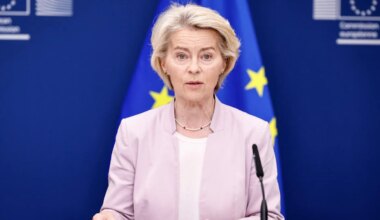 Ukraine News: Von der Leyen: Trump zu Schutzversprechen für Ukraine bereit - Politik