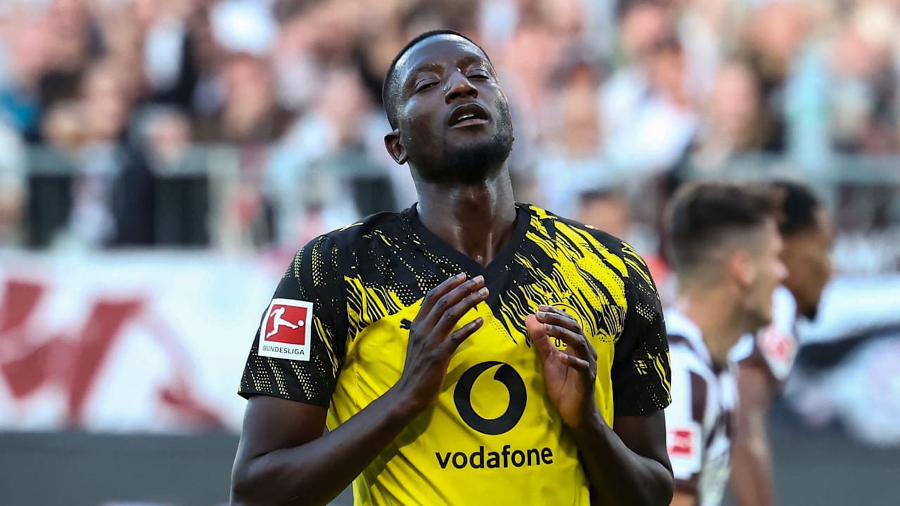 Spektakel am Millerntor: St. Pauli erzwingt Remis gegen Dortmund | Fußball