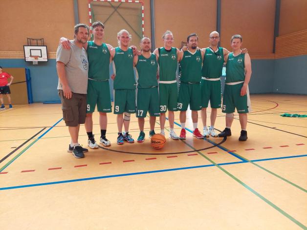 GSV Osnabrück: von links nach rechts: Trainer Ingo Grothmann, Daniel Schmidt, Felix Grothmann, Ivan Chornoshtan, Jannik Grothmann, Yevhenii Nevolin, Christoph Kugel, Timo Kruckemeyer