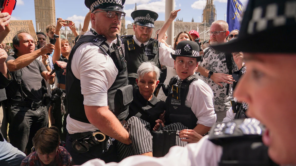 London: Fast 500 Verhaftungen bei pro-palästinensischer Demonstration - Politik