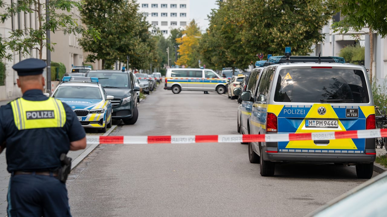 SEK stürmt Wohnung in München: Schüsse fallen | Regional