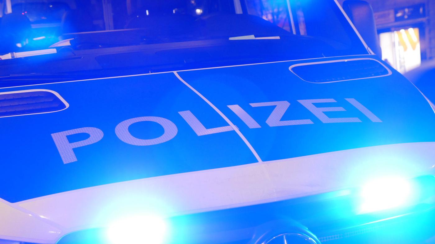 Mann will Kaffee nicht bezahlen und äußert sich antisemitisch