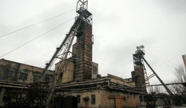 Ukraine News: Fast 150 Bergleute nach Beschuss in ukrainischer Mine eingesperrt - Politik