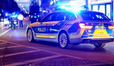 Streife der Augsburger Polizei stoppt ihn