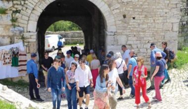 Frankreich und Deutschland „erobern“ den Tourismus in Albanien, Italiener verlieren an Boden