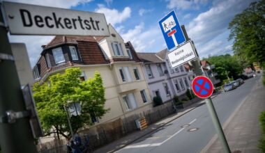 Stadt sperrt Autos vor zwei Grundschulen aus