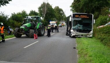 FFW Schwalmtal: Verkehrsunfall mit mehreren Verletzten - Rettungsmaßnahmen durch ...