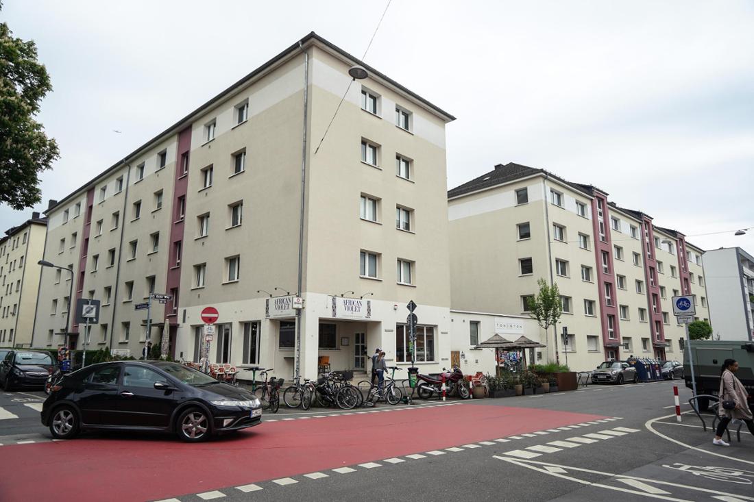 Das VBL-Ensemble Oeder Weg, Adlerflycht- und Hermannstraße ist an Aberdeen Investments Deutschland verkauft worden. Teile werden abgerissen.
