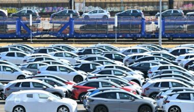 Automarkt in der EU: Mehr E-Autos, weniger Verbrenner