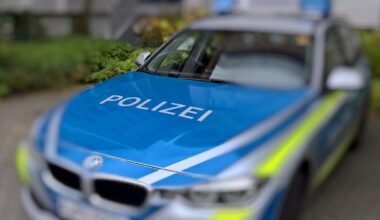 Autofahrer macht sich nach Unfall aus dem Staub