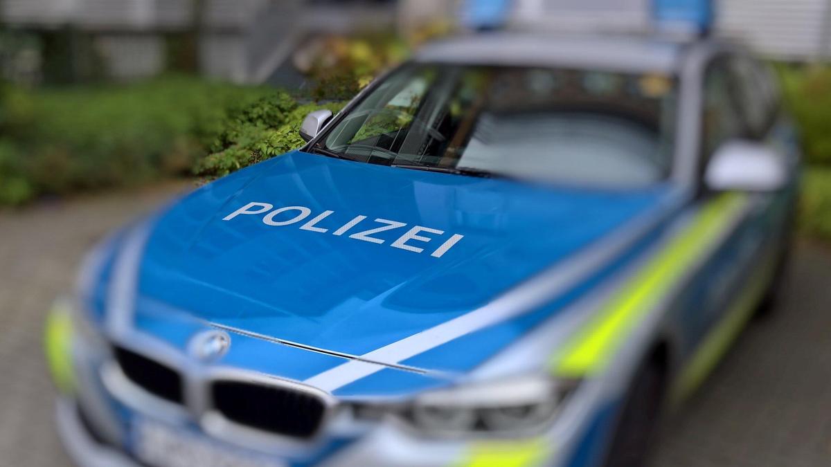 Autofahrer macht sich nach Unfall aus dem Staub