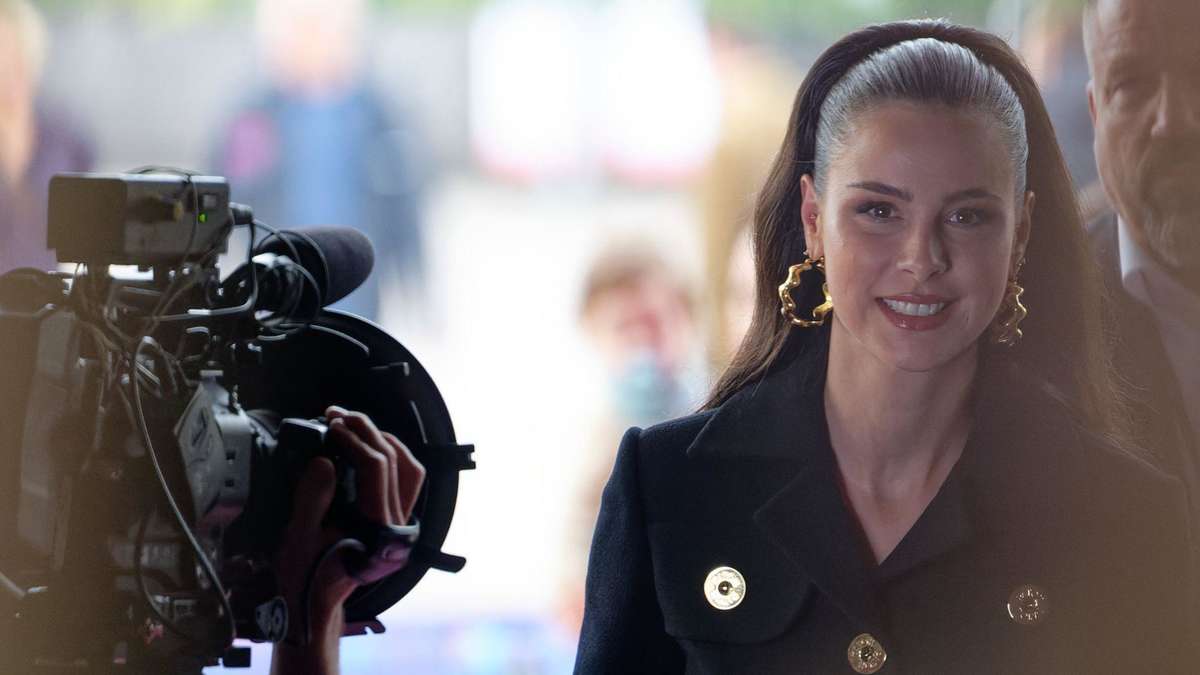 Lena Meyer-Landrut tritt nach Funkstille auf Promi-Hochzeit in Bayern auf und likt Mark-Forster-Post auf Instagram