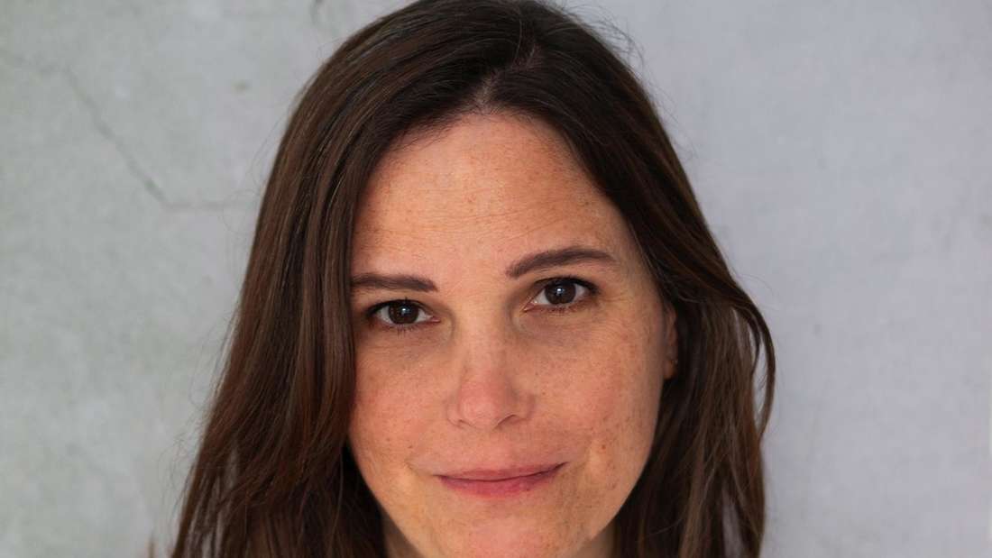 Saskia Calden, 47, lebt im Berchtesgadener Land und schreibt unter Pseudonym. Mit ihren Thrillern gehört sie zu den erfolgreichsten Selfpublisherinnen im deutschsprachigen Raum.