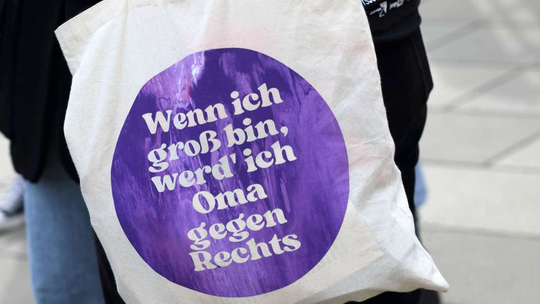 Berufsziel „Oma gegen rechts“: Die FR hat‘s geschafft.