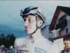 In Bruckmühl am Start: Florian Lipowitz mit dem weißen Trikot der Tour de France 2025.