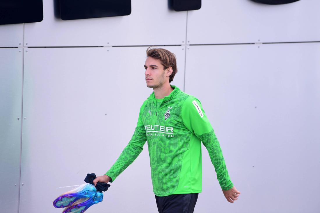 Florian Neuhaus bei einer Trainingseinheit mit der U23.