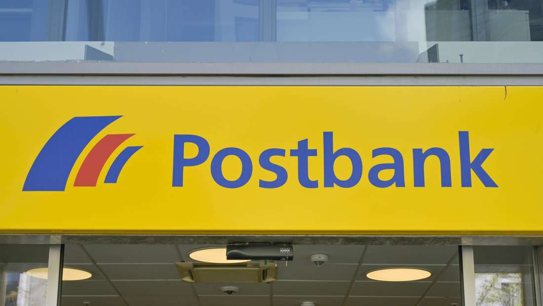 Postbank-Filiale von außen.